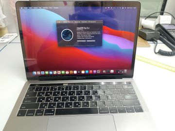 Б/в Ноутбук Apple macbook pro 13.3/ core i7 3.3ghz/ ram16gb/ ssd512gb/ intel iris 550/ touch bar 01-200792546