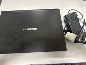 01-200796832: Gigabyte 15/core i5-11400h ddr4/16gb ddr4/hdd *відсутній/ssd 500 gb/geforce rtx3050 4gb