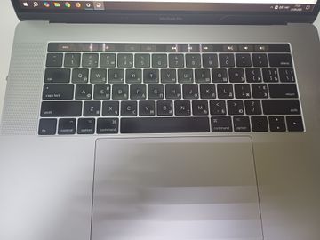Б/у Ноутбук Apple macbook pro a1707/15.4/core i7 2,8ghz/ram16gb/ssd256gb/amd radeon pro555 2gb 01-200805259