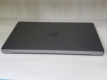 Б/в Ноутбук Apple macbook pro 14 / a2918 / apple m3/ ram 8gb/ ssd 512gb/ 10 core gpu 01-200808996