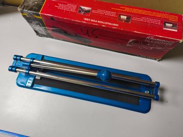 Б/у Плиткорез ручной Ремоколор 46-0-133 01-200811561