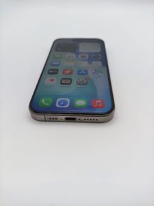 Б/у Мобильний телефон Apple iphone 15 pro 128gb 01-200819179