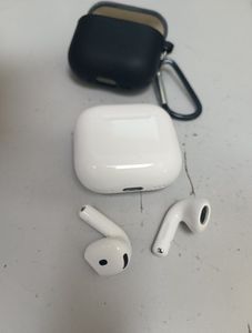Б/в Навушники Apple airpods 4 with active noise cancellation 01-200821213