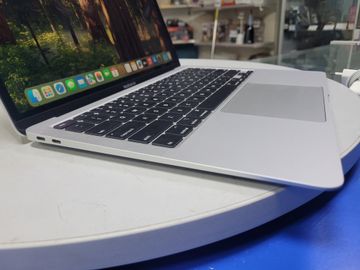 Б/в Ноутбук Apple macbook air 13" 2020 a2179 core i5 1,1ghz/ram 16gb/ssd 512gb/intel iris plus graphics 01-200831127