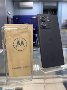 Б/в Мобільний телефон Motorola edge 40 8/256gb 01-200836331