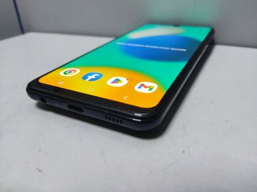 Б/в Мобільний телефон Samsung galaxy m32 6/128gb 01-200843890