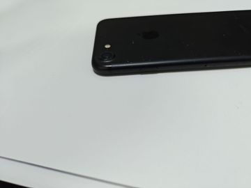 Б/в Мобільний телефон Apple iphone 7 32gb 01-200866395