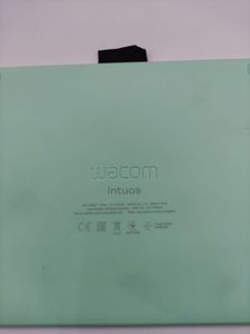 Б/у Графический планшет Wacom intuos s bluetooth ctl-4100wl 01-200872323