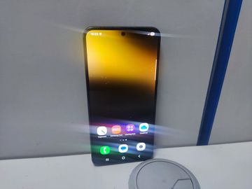 Б/в Мобільний телефон Samsung galaxy s22 8/128gb 01-200889167