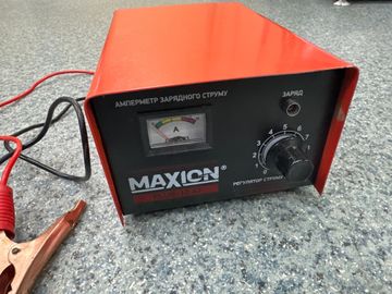 Б/в Автомобільний зарядний пристрій Maxion plus-10at 01-200894259