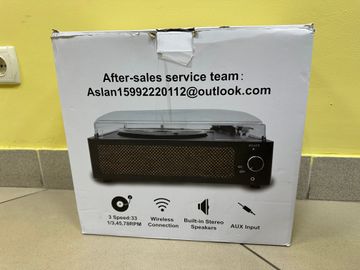 Retro Turntable r608