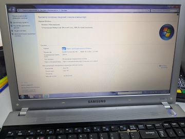 Samsung 15/pentium p6200 ddr3/3gb ddr3/hdd 320 gb/ssd *відсутній/geforce 310m