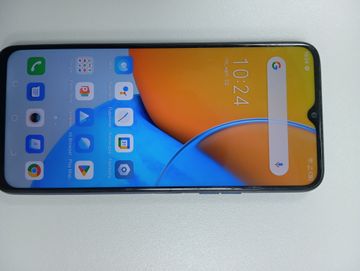 Б/в Мобільний телефон Tecno spark 8p kg7n 4/64gb 01-200909487