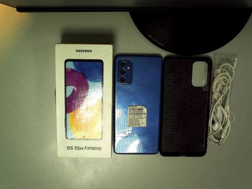 Б/в Мобільний телефон Samsung galaxy m52 m526b/ds 6/128gb 01-200933526
