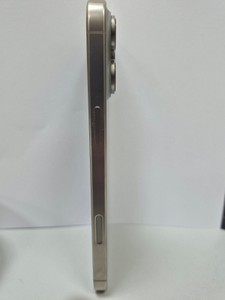 Б/у Мобільний телефон Apple iphone 16 pro max 1tb 01-200950178