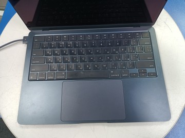 Б/в Ноутбук Apple macbook air 13.6'' a3113/m3/ram8gb/ssd256gb/gpu 8 core 01-200995460