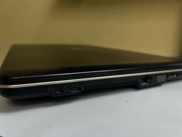 Б/в Ноутбук Asus celeron n3050 ddr3/4gb ddr3/hdd 500 gb/*інтегрована 01-201011873