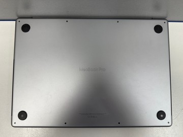Б/в Ноутбук Apple 16,2" a2485/ m1 pro 10-cpu/ 16-gpu/ ram16gb/ ssd1tb/ retina xdr, truetone 01-201030216