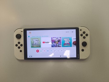Б/у Игровая приставка Nintendo switch oled 01-201031814