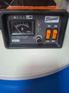 Б/в Автомобільний зарядний пристрій Elegant el 100 455 01-201036109