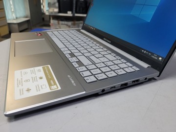 Б/в Ноутбук Asus 15/ryzen 5 7520u ddr5/8gb ddr5/ssd 256 gb/*інтегрована 01-201118636