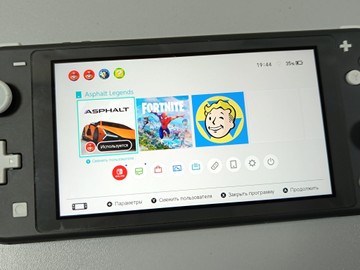Б/в Ігрова приставка Nintendo switch lite 01-201135704