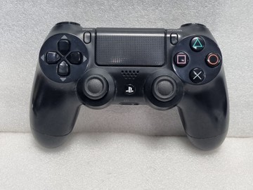 Б/в Геймпад Sony dualshock 4 01-201147382