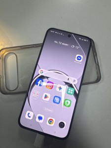 Б/в Мобільний телефон Realme 16 5g 8/256gb 01-201164725