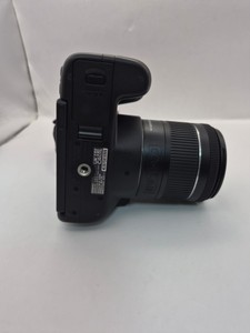 Б/в Фотоапарат Canon eos 250d kit 01-201116371