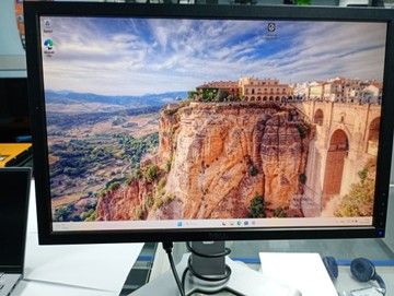 Б/в Монітор Dell p2210f 01-201126821