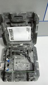 01-200502037: Dewalt dw088cg