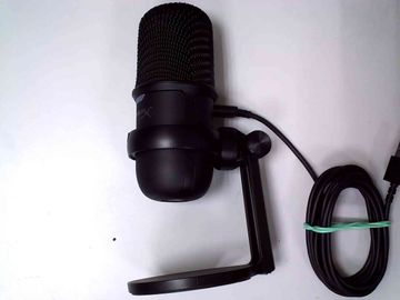 01-200746584: Hyperx solocast