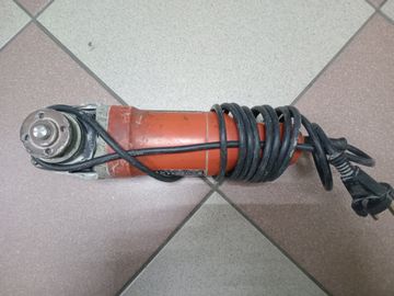 01-200745027: Black&Decker kg725