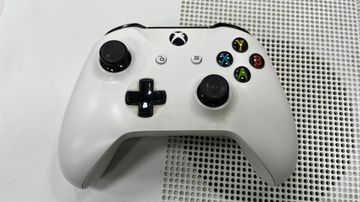 01-200605988: Microsoft xbox one s 1tb