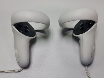 01-200761100: Oculus quest 2 256 gb