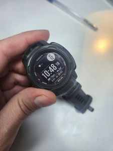 01-200768415: Garmin instinct 2s solar