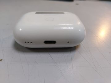 Б/в Навушники Apple airpods pro 2nd generation with magsafe charging case usb-c 01-200795938