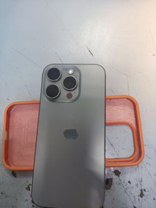 Б/у Мобильний телефон Apple iphone 15 pro 128gb 01-200821370