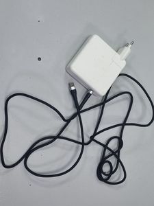 Б/в Ноутбук Apple macbook pro a1708 13,3" core i7 2,5ghz/ram16gb/ssd512gb/intel iris plus graphics 640 01-200821438