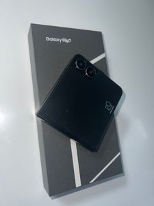 Б/у Мобильный телефон Samsung galaxy flip7 12/256gb 01-200832680