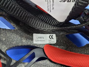 Б/в Велосипедний шолом Trinx lw873 01-200831547