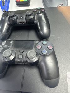 Б/в Ігрова приставка Sony playstation 4 500gb + 2 джойстики 01-200867125