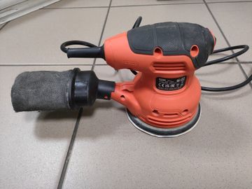 Б/у Шлифмашина вибро Black&Decker bew210 01-200870734