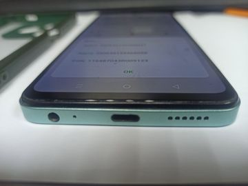 Б/в Мобільний телефон Infinix smart 8 x6525 4/128gb 01-200870639