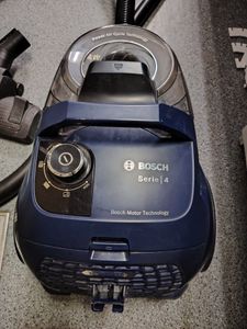 Б/у Пылесос Bosch serie 4 bgs21x320 01-200889704