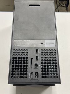Б/в Ігрова приставка Microsoft xbox series x 1tb 01-200792121