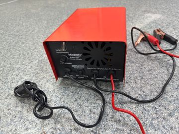 Б/в Автомобільний зарядний пристрій Maxion plus-10at 01-200894259