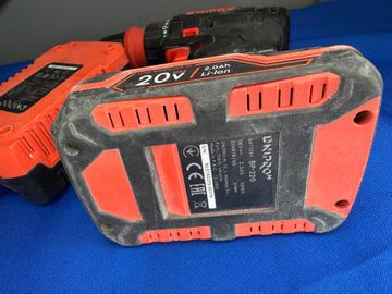 Б/в Шурупокрут Dnipro-M cd-218q 1акб 4ah зп 01-200902448