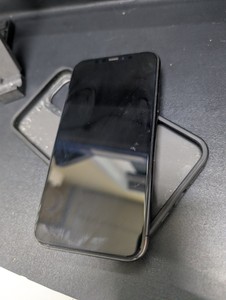 Б/в Мобільний телефон Apple iphone 11 pro 64gb 01-200973713