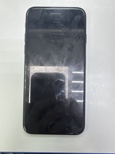 Б/в Мобільний телефон Apple iphone 7 32gb 01-201002345